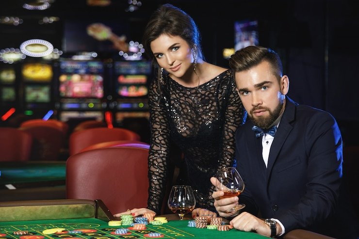 Pretty Gaming live-dealer table with professional dealers broadcasting in high definition